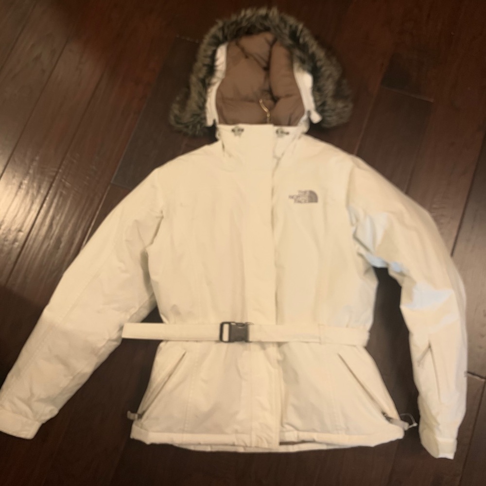 North Face white ski jacket with hood